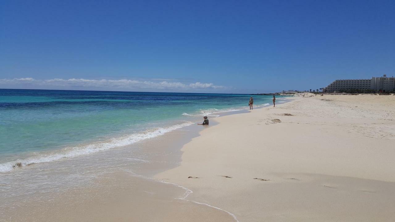 Appartamento Spagnolo Oasis Tamarindo Corralejo Luaran gambar